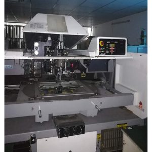 gennemgående hul-pth inklusive DIP-indsættelse og lodning